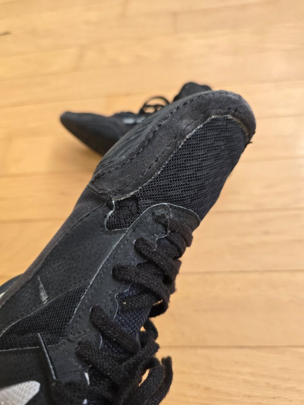 ASICS | Matflex 6 GS Black White Flat Sole Wrestling Sneakers | WMS 6.5 - Picture 3 of 9
